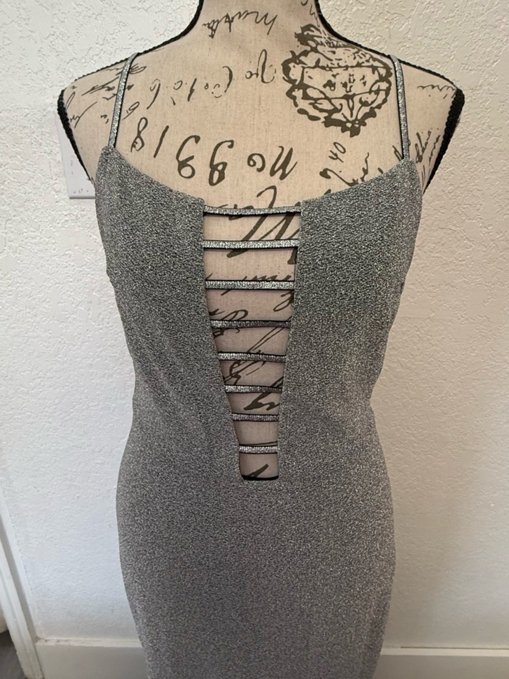 Fashion Nova "The Patricia" Silver Glitter Maxi Dress - NWT - Size M - Picture 5 of 13